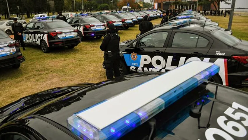 robo-de-nafta-patrulleros-santa-fe