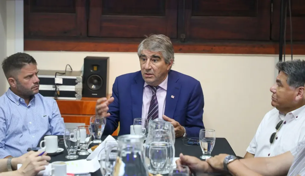 1e56810b-2fa7-46b3-9581-7f7d88738596