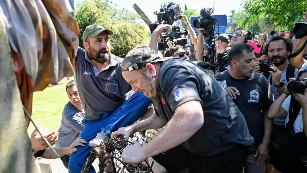 0fc72800-bffc-4463-90a5-8456100a59a5