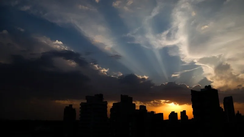 amanecer_nublado_ciudad_rosario.jpg_1756841869