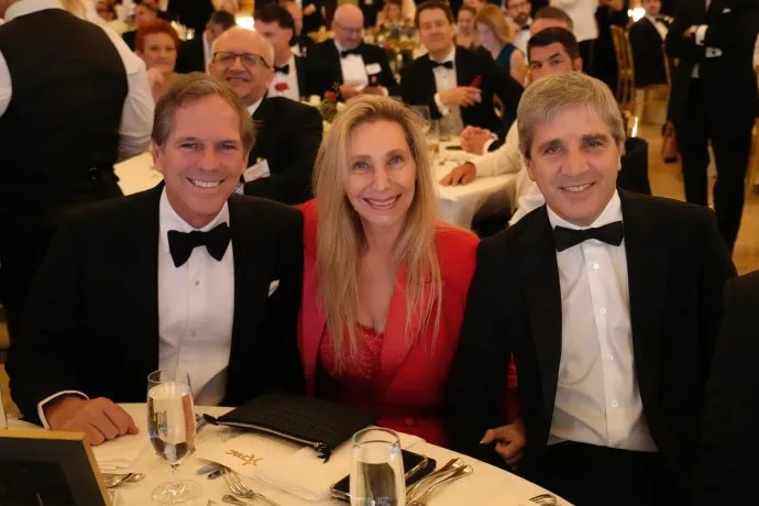 luis-caputo-karina-milei-y-quirno