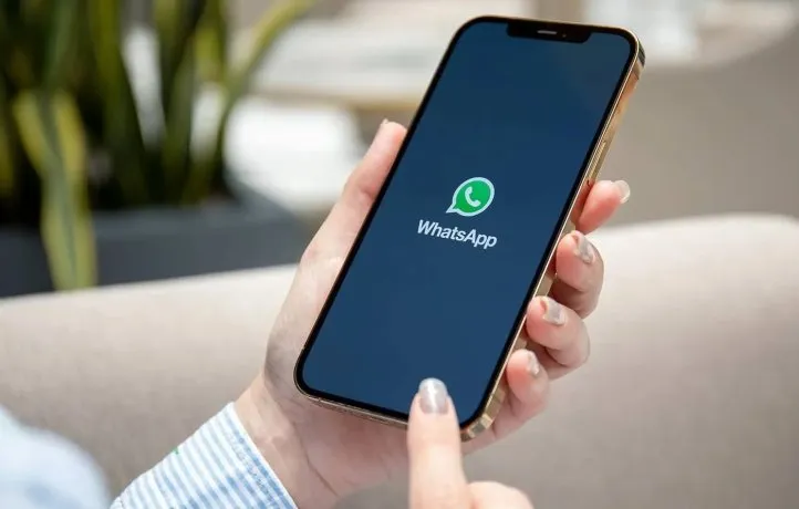 whatsapp-1webp