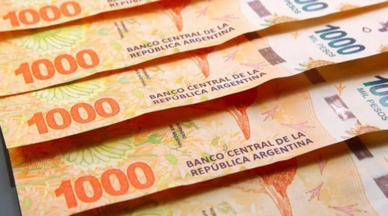 salario-billetes-768x428