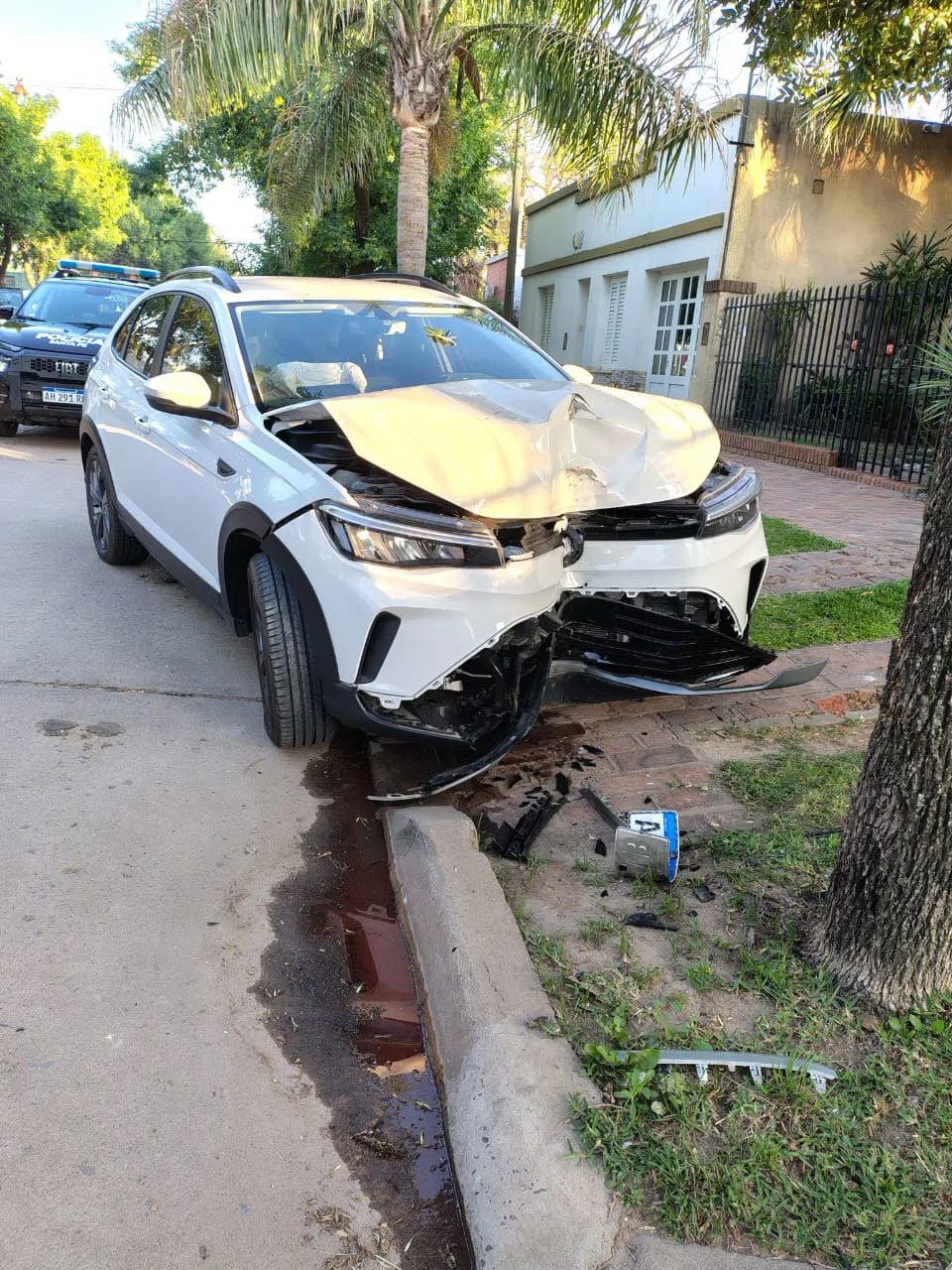 ff4dfba9-b8d8-4b6d-83e0-516aadb36cc9