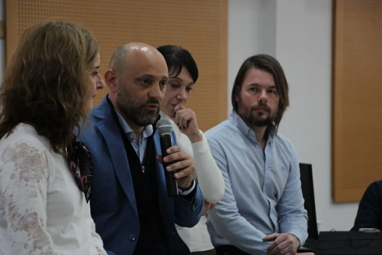 10265e89-837a-46d0-ad7c-bec74cbbbbd2