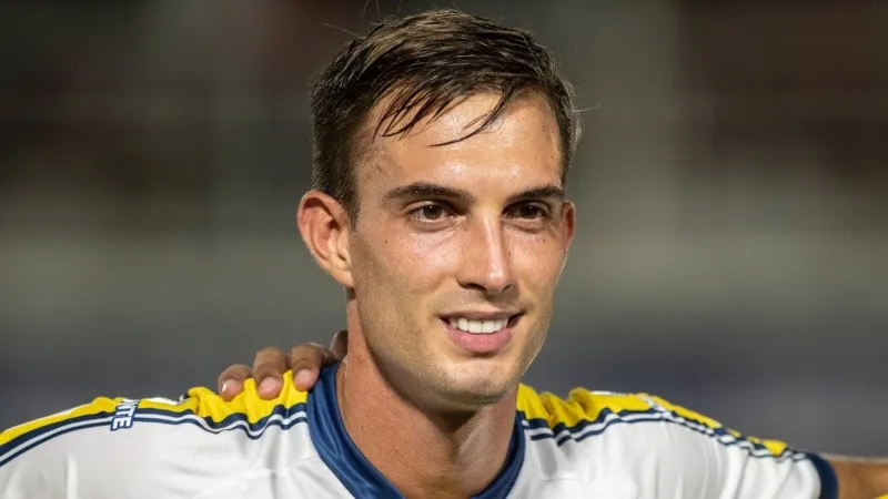 komar0.jpeg_1900516279