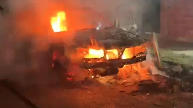 auto_quemado_2_version1770566501043.jpg_1756841869