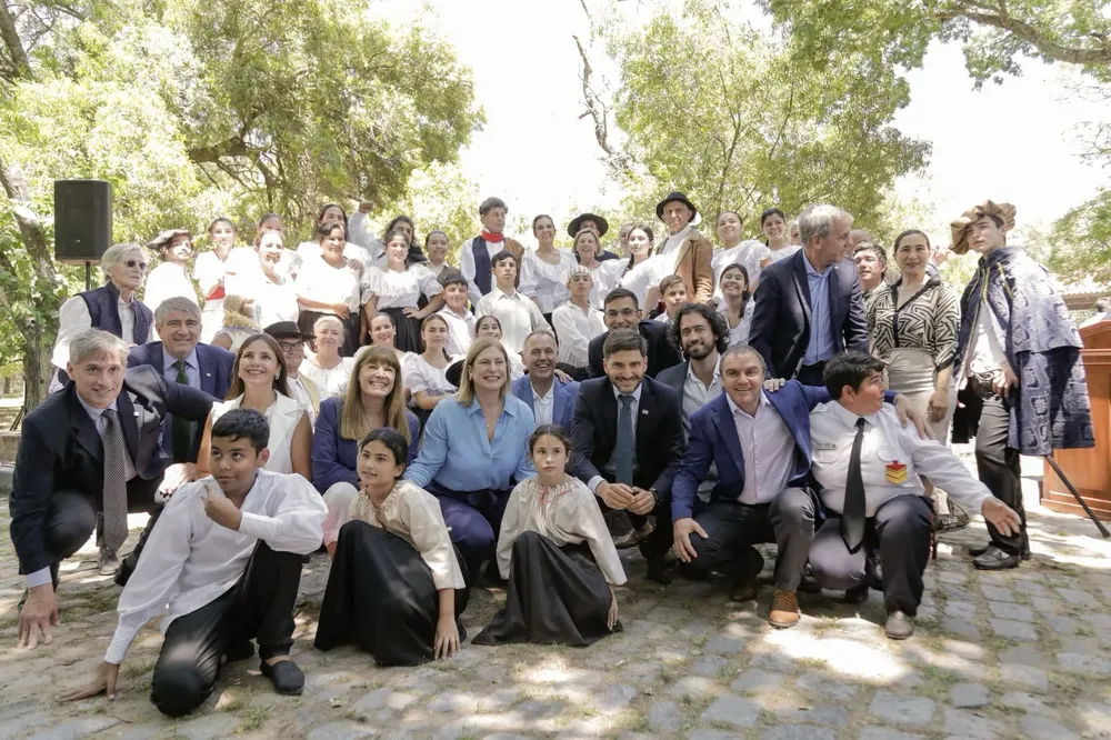 8dfbf3c1-535a-4a88-a6b3-67b980101d50