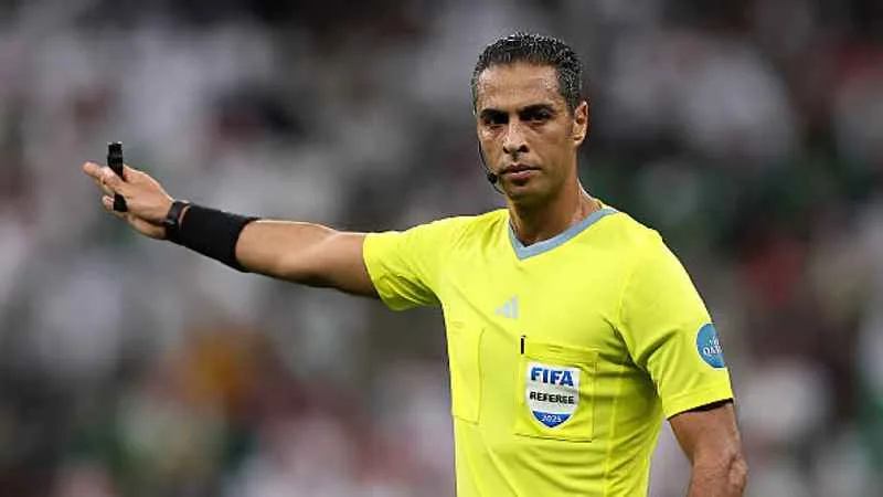 Amin-Mohamed-sera-el-arbitro-principal-del-partido-entre-la-Seleccion-Argentina-y-Austria