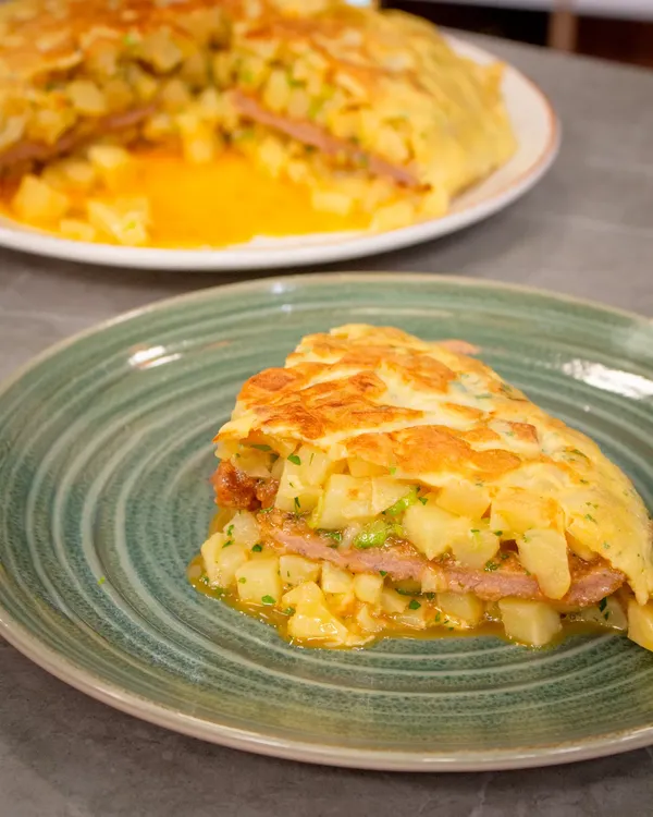 Tortilla rellena de milanesa