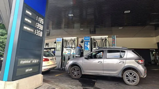 naftas-combustible-estaciones-servicio