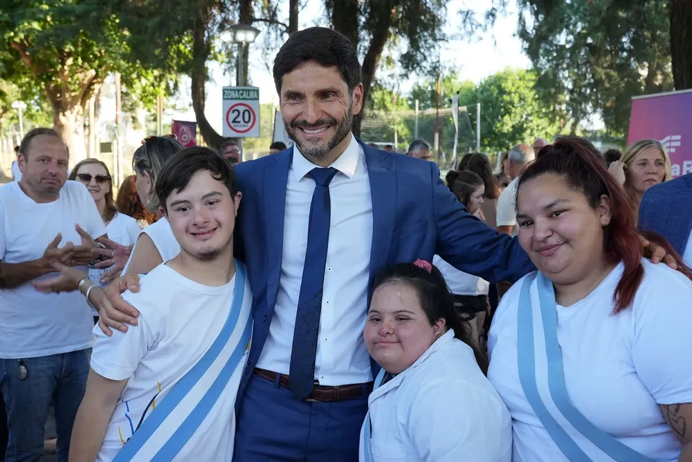 c28dd491-d5e4-4570-9561-5dbe45db9969