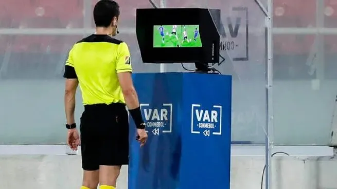 var-arbitro-fifapng
