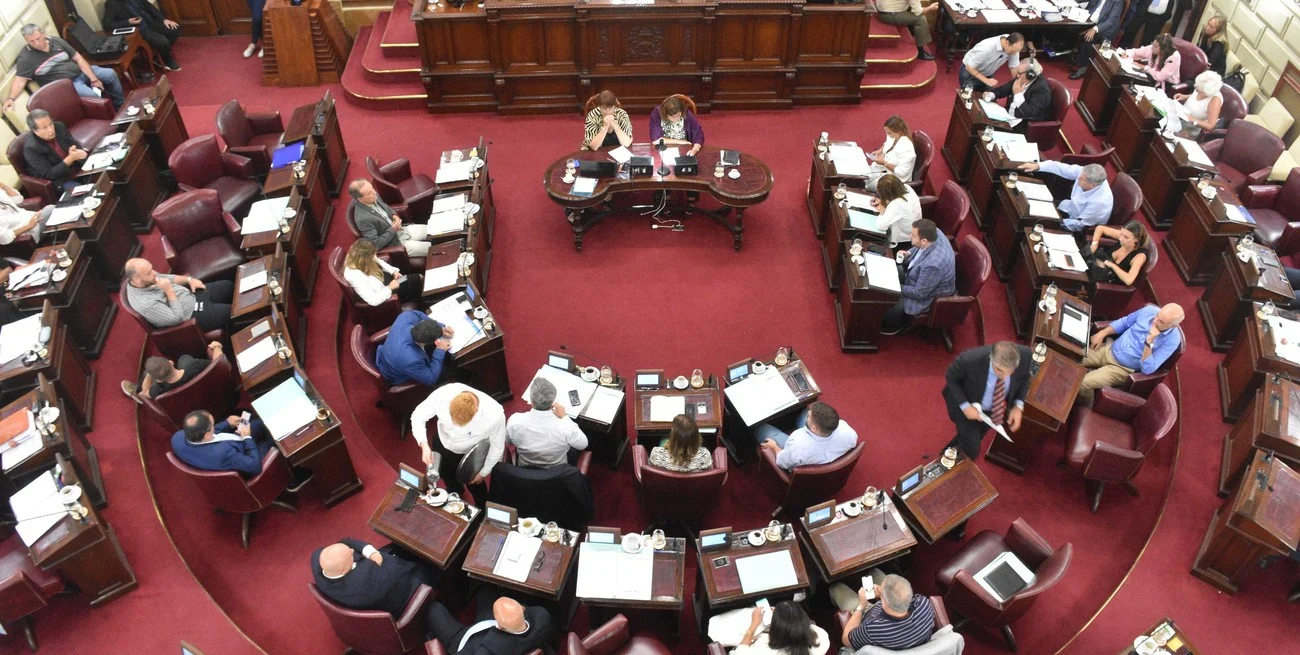 xcx13DnCD_1300x655__1