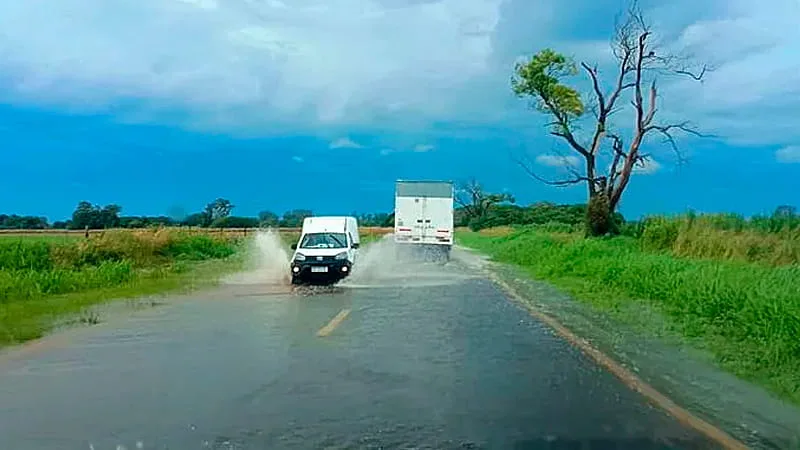 Varias-localidades-del-centro-norte-de-Santa-Fe-incluida-la-capital-provincial-sufrieron-inconvenientes-por-el-temporal