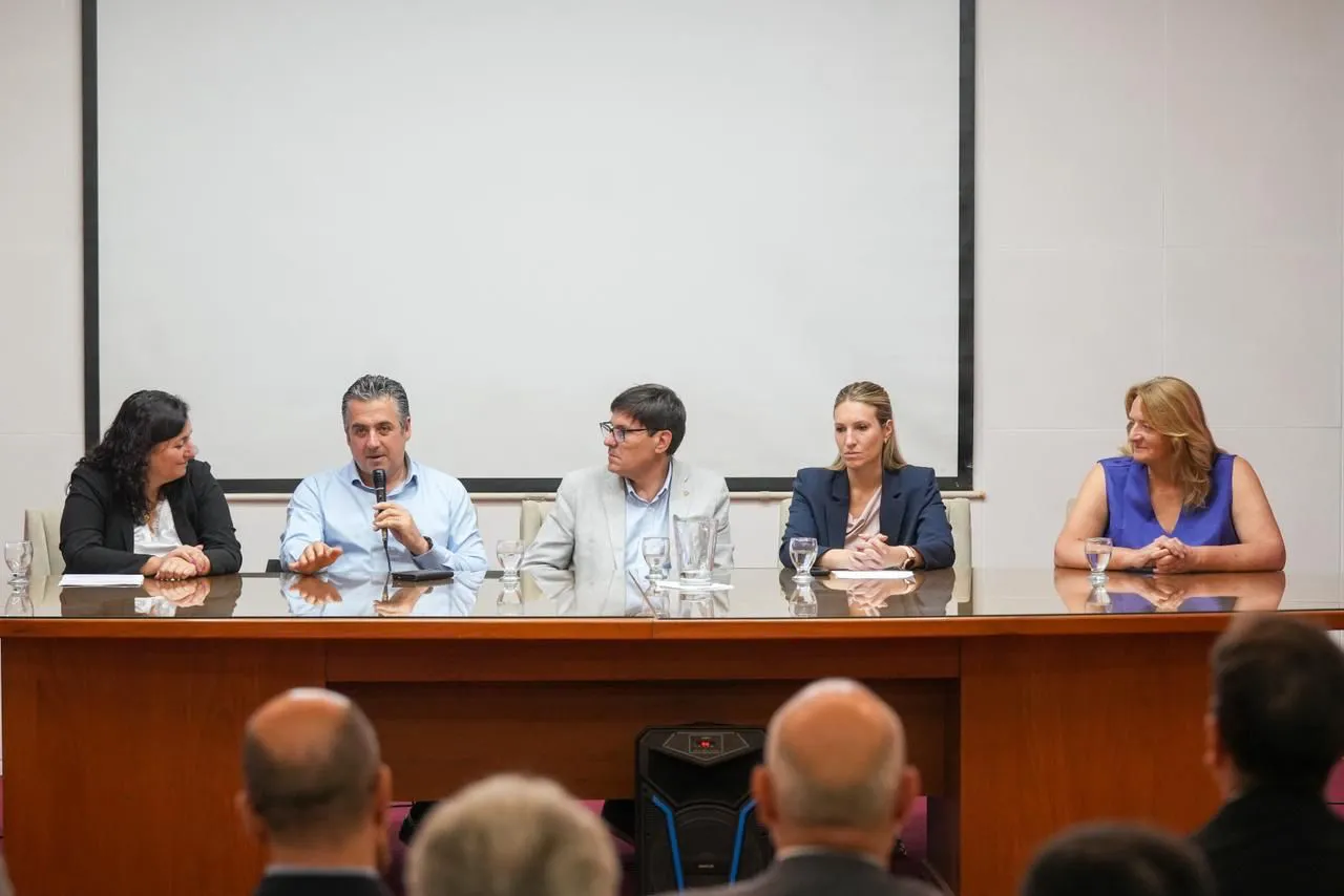 6a6c99e4-446b-489f-b014-b312ccadb756