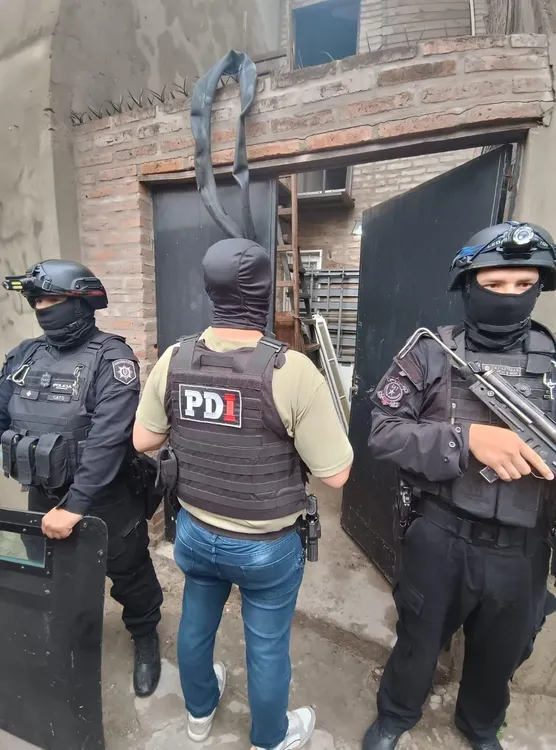 956e199f-1cbe-4dec-a34f-49fa3c9378b3