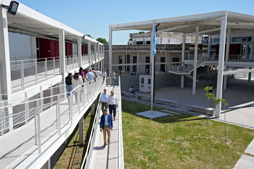 456da378-5afe-4cfa-877f-3a5ff73406d8