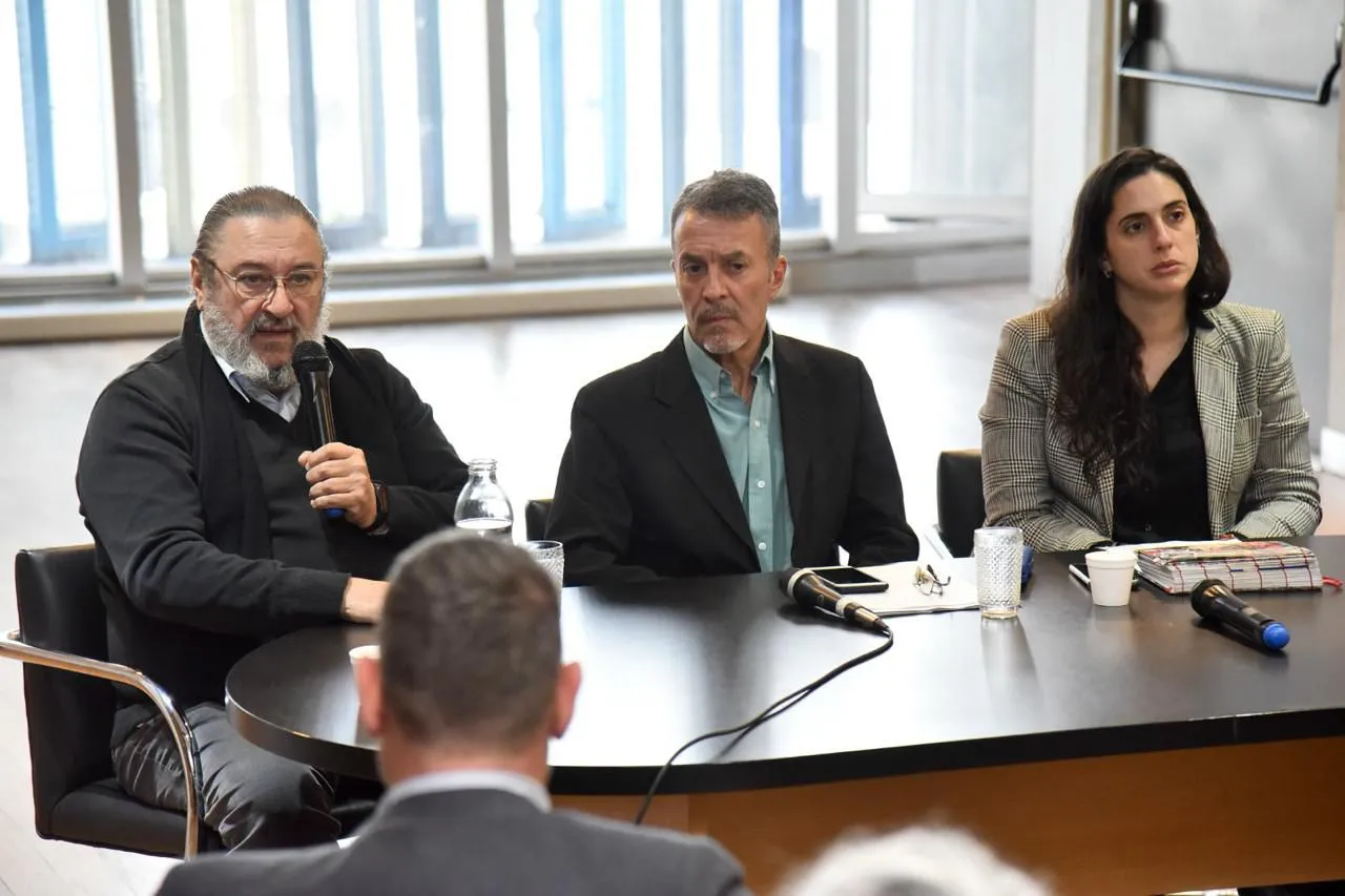 8f137032-eb24-4a5c-95b8-ea75e7a35727