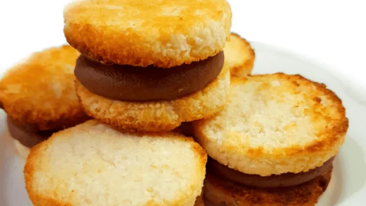 Alfajores de Coco y Dulce de Leche