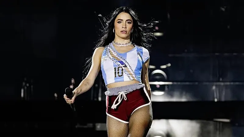 Lali-Esposito-declarada-Visitante-Distinguida-de-Rosario