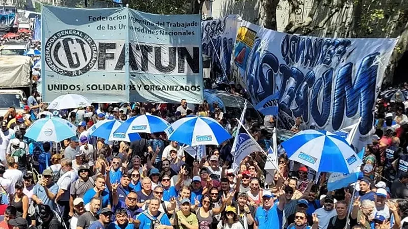 Universidades-sin-no-docentes-paro-nacional-para-el-miercoles-19