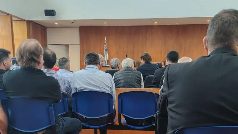 a35a5d1e-e6b7-44aa-8b73-28b7b30b5731_crop1743202225330.jpeg_1756841869