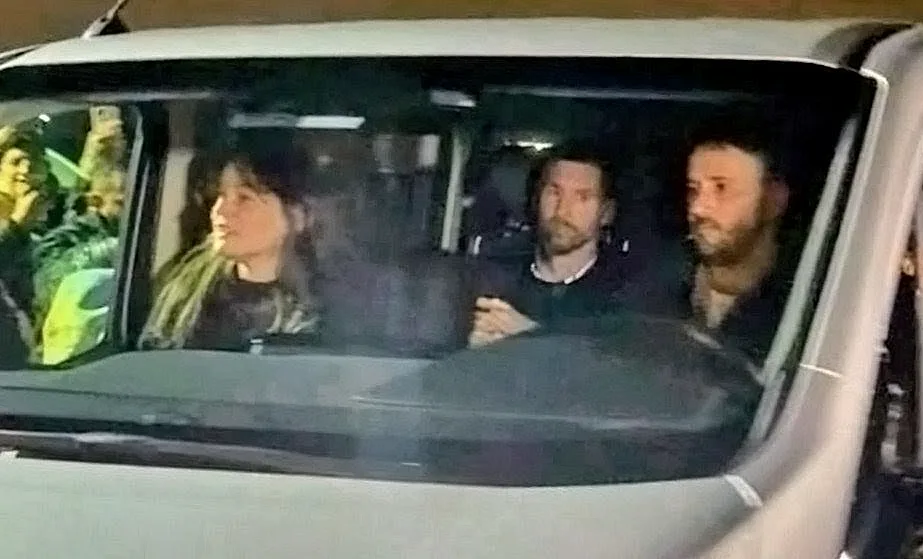 MESSI-LLEGA-A-rOSARIO-TATIN