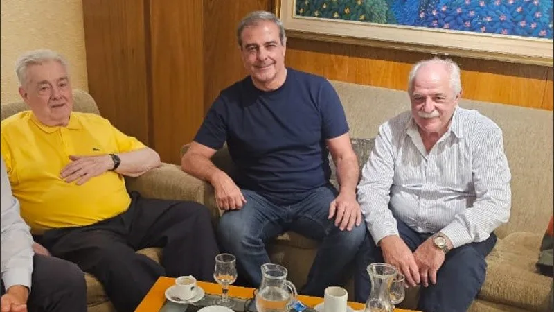 usandizaga_y_amigos.jpg_1756841869