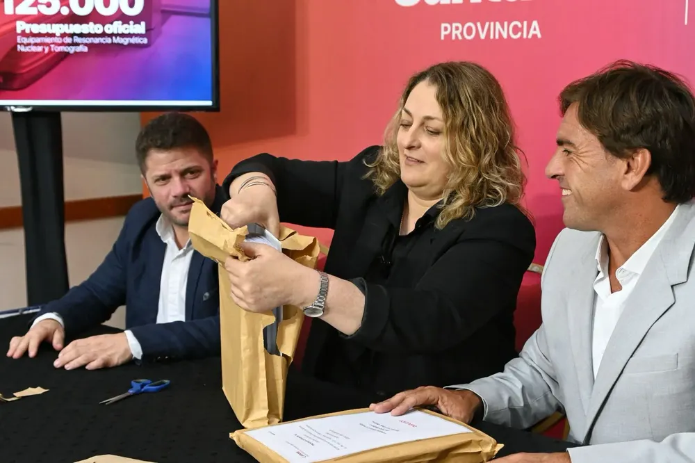 2e4fe87f-fbf3-4716-830d-3627aac38336