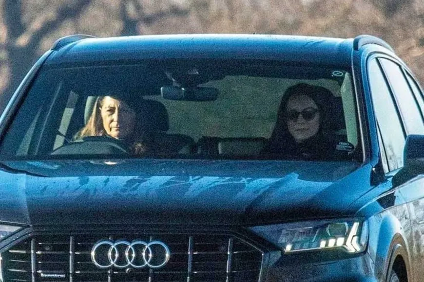 zTvD4Ui2r_870x580__1