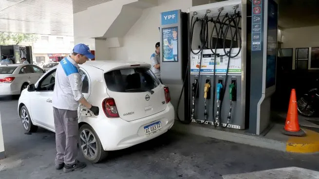 nafta-combustible-estaciones-servicio