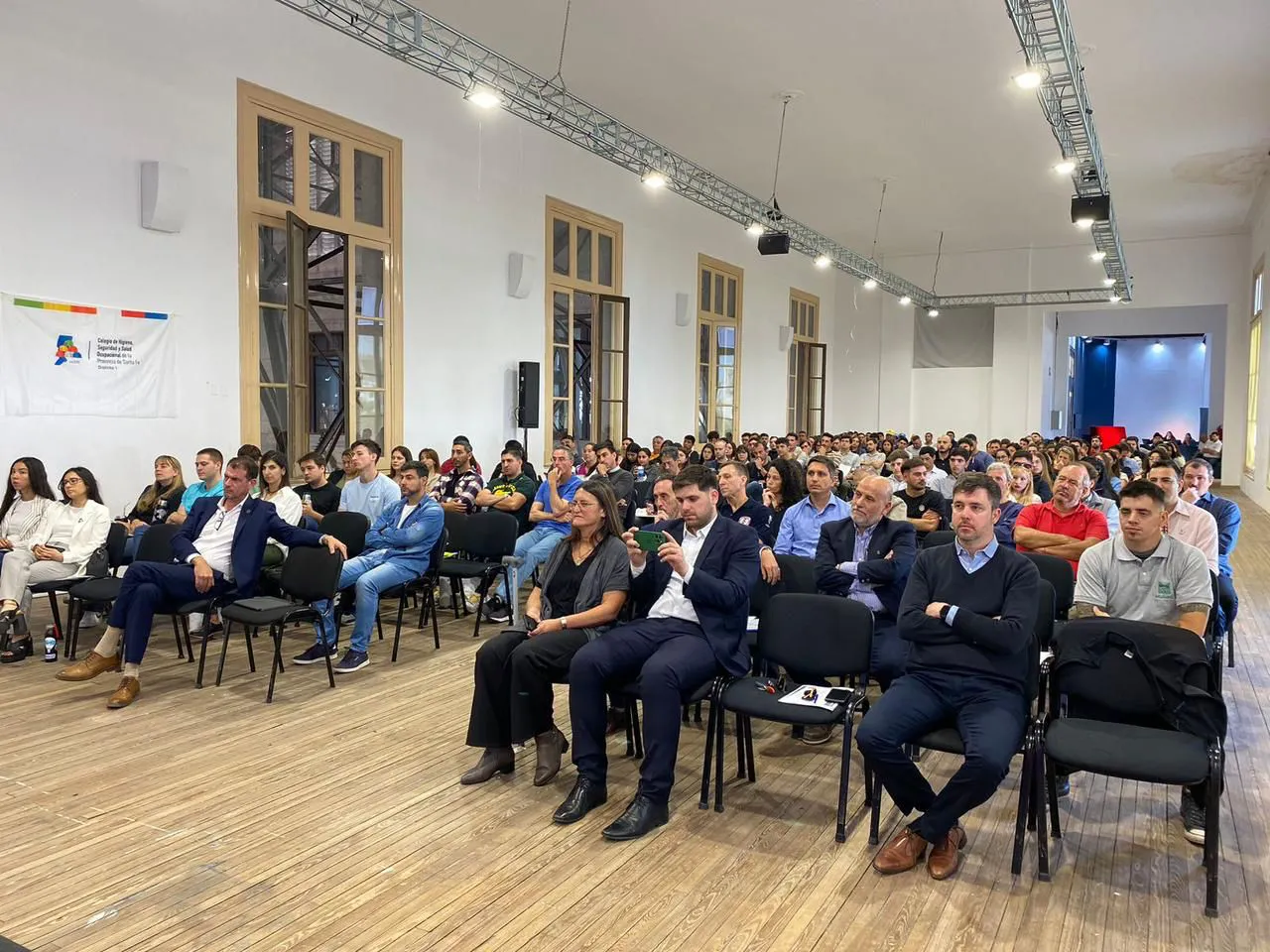 ab6e10c8-8f0b-4f6c-a845-0e2c44ad4967