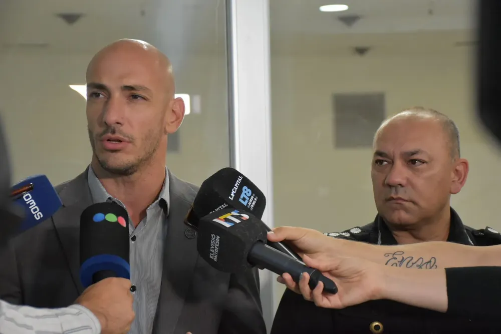 6993f512-2a1d-4252-b89d-b19f558e3c27