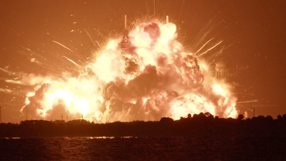 blue-origin-bezoz-explosion-2