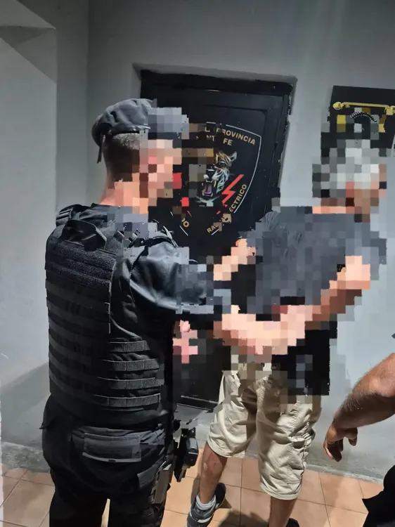 059f558b-ddad-4149-a814-b376c66e31de