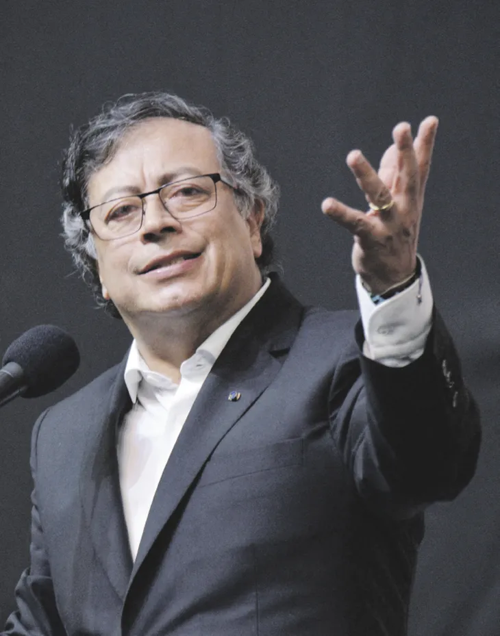 parteaguas-la-llegada-gustavo-petro-al-poder-cambio-hace-un-ano-la-historia-colombia-su-historia-embargo-aun-esta-escribirse-y-no-ofrece-garantias