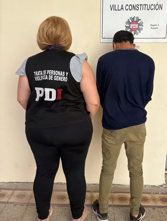 e5f9ae5c-c857-4f0a-a6a1-d1a6eea8de50