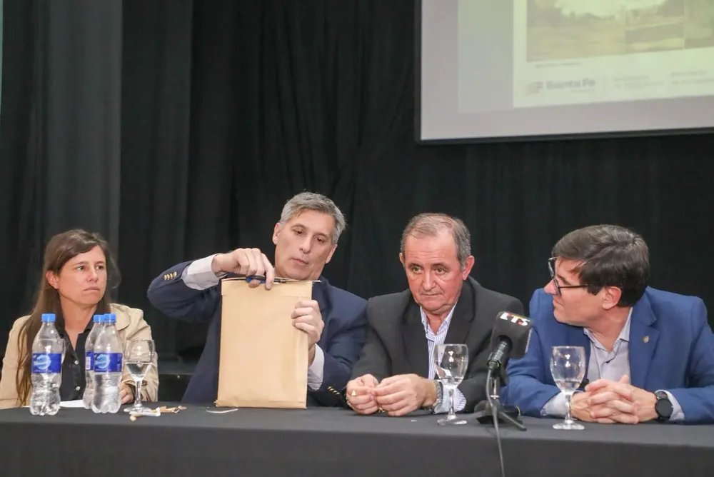 d78ef8de-eb73-4743-b232-466f02073c31