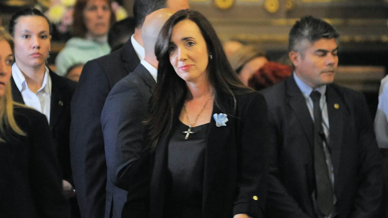 victoria-villaruel-1